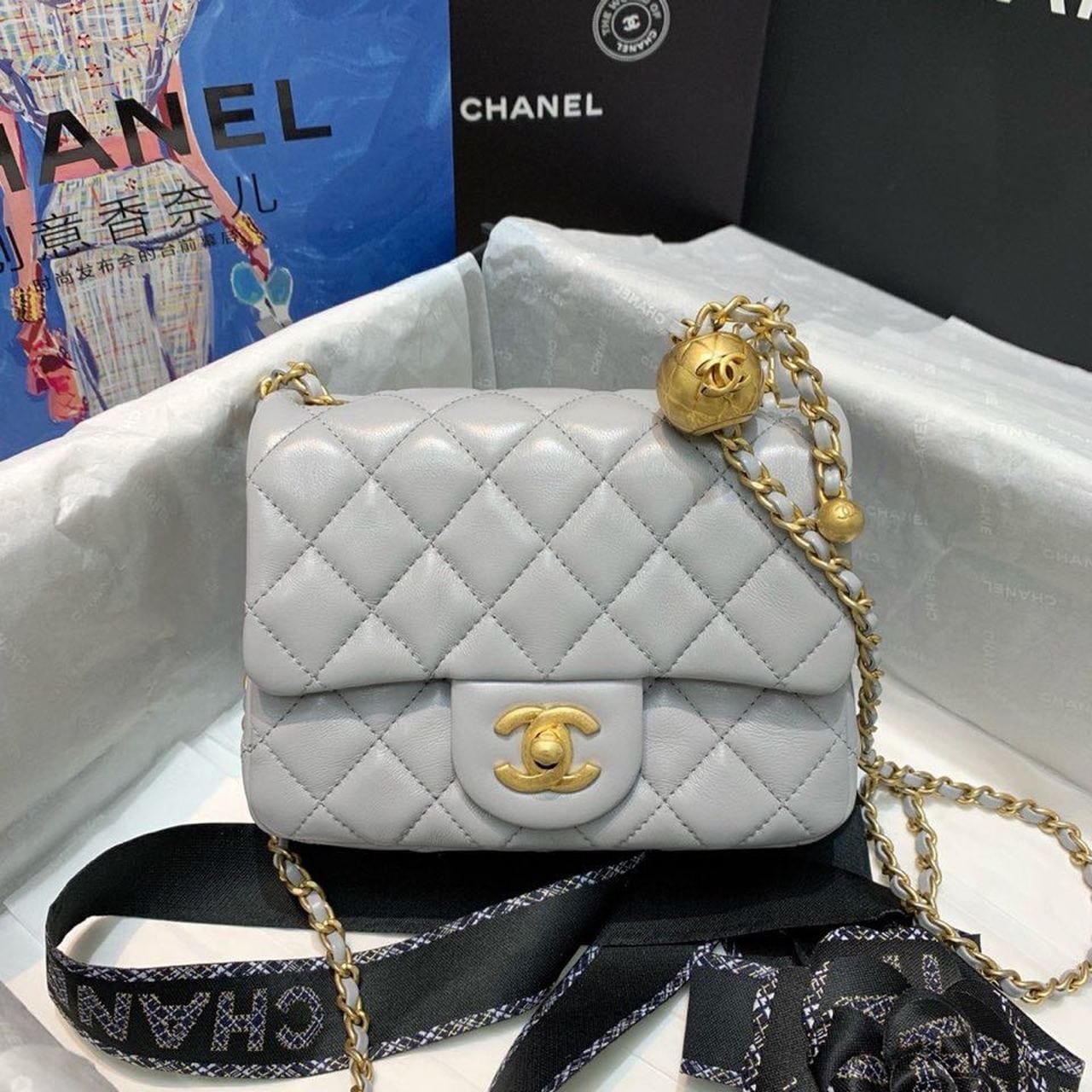 Chanel Classic Flap With Charm Chain With CC Details On Strap Bag 18cm Gold Hardware Lambskin Leather Spring/Summer Collection, Grey - Image 2