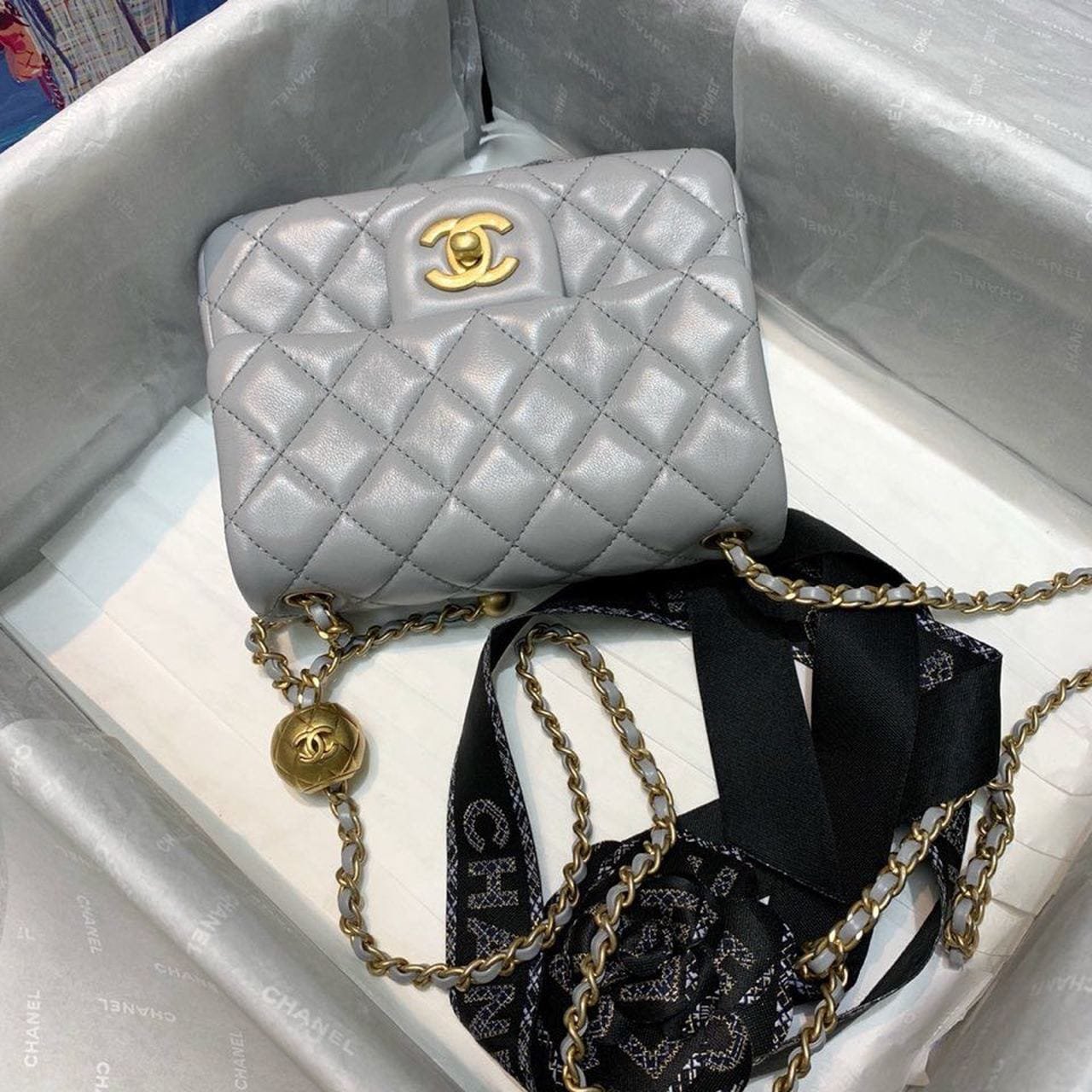 Chanel Classic Flap With Charm Chain With CC Details On Strap Bag 18cm Gold Hardware Lambskin Leather Spring/Summer Collection, Grey - Image 8