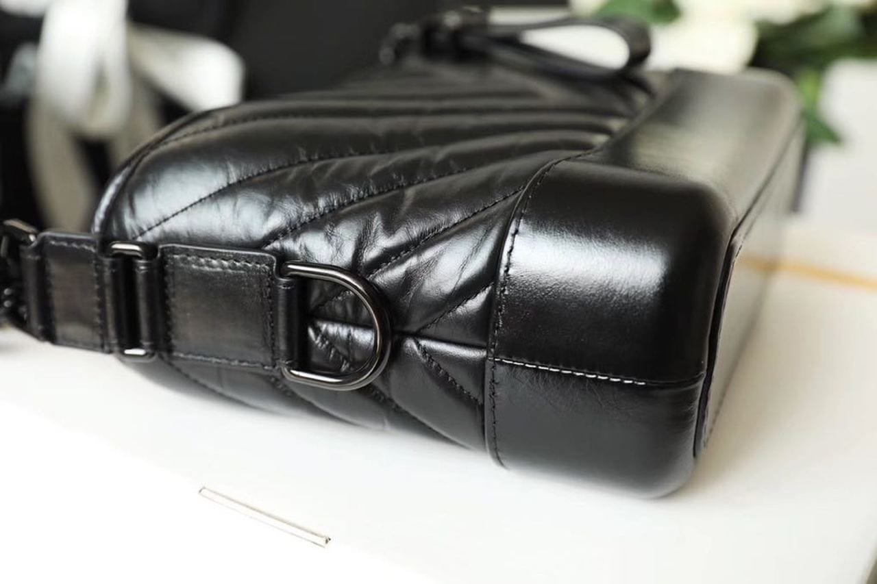Chanel Chevron Gabrielle Hobo Bag 20cm Aged Calfskin Leather Spring/Summer Act 1 Collection, So Black - Image 6