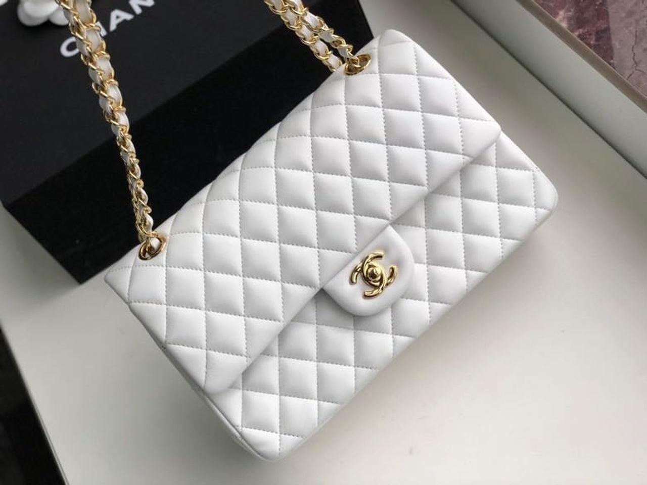 Chanel Classic Flap Bag 25cm Gold Hardware Lambskin Leather Spring/Summer Collection White - Image 3