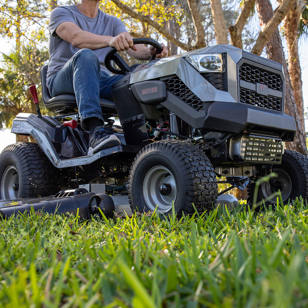 Murray mt100 Riding Lawn Tractor Mower 42 in. 13.5 HP 500cc E1350 Series Briggs and Stratton Engine 6-Speed Manual Gas - Image 5